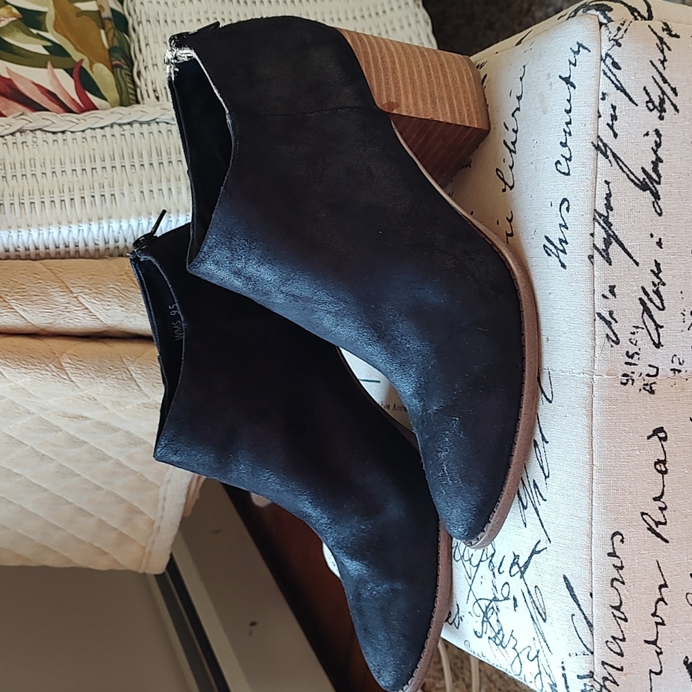 Black Booties